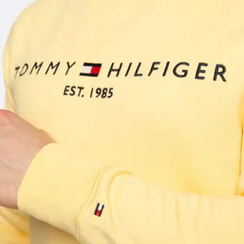 Tommy Hilfiger sweatshirt-https://s3.ap-south-1.amazonaws.com/prod-media-vyaparify-com/vcards/products/127610/product_1738236609_679b62c10e8d2.png Image