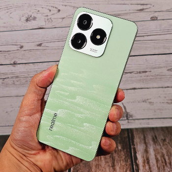 Realme c63-4G(4/64)gb-https://s3.ap-south-1.amazonaws.com/prod-media-vyaparify-com/vcards/products/140687/product_1739522765_67af02cd1f1de.png Image