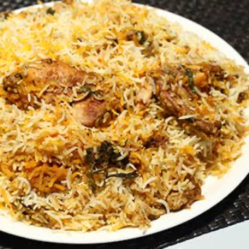 Hyderabadi dum Biryani (1kg)-https://s3.ap-south-1.amazonaws.com/prod-media-vyaparify-com/vcards/products/147206/product_1740168899_67b8dec39d367.png Image