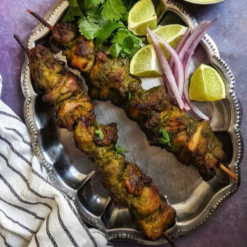 Haryali chicken (Qtr)-https://s3.ap-south-1.amazonaws.com/prod-media-vyaparify-com/vcards/products/149316/product_1740230317_67b9ceadc4f71.png Image