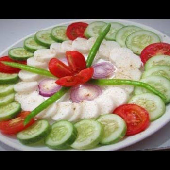 Green salad-https://s3.ap-south-1.amazonaws.com/prod-media-vyaparify-com/vcards/products/149761/product_1740316716_67bb202c39785.png Image