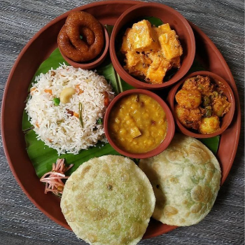 INDIAN VEG MAIN COURSE-https://s3.ap-south-1.amazonaws.com/prod-media-vyaparify-com/vcards/products/162097/product_1741670378_67cfc7ea6f8e2.png Image