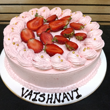 Strawberry Fresh Cream Cake 2kg – No Added Flavors-https://s3.ap-south-1.amazonaws.com/prod-media-vyaparify-com/vcards/products/179838/product_1743782246_67f00166a018b.png Image
