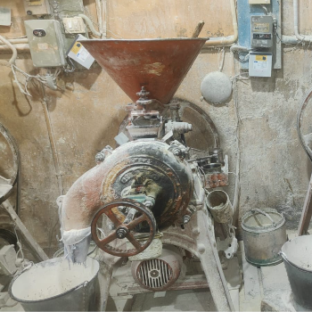  கோதுமை மட்டும் அரைப்பதற்கு தனியாக இரண்டு மிஷின் VIJAYAKUMAR K A P P R KABIR DOSS  FLOOR MILL C O 121  USILAI ROAD THIRUMANGALAM