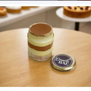Lotus Biscoff Cheese jar cake-https://s3.ap-south-1.amazonaws.com/prod-media-vyaparify-com/vcards/products/184661/product_1744195978_67f6518af3f5b.png Image
