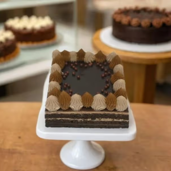 Double Delight Naked Chocolate Cake (500 gm)-https://s3.ap-south-1.amazonaws.com/prod-media-vyaparify-com/vcards/products/188165/product_1744460242_67fa59d2242ab.png Image