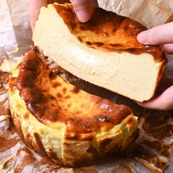 Burnt Basque  Cheesescake 1200g-https://s3.ap-south-1.amazonaws.com/prod-media-vyaparify-com/vcards/products/189928/product_1744804969_67ff9c6983c17.png Image