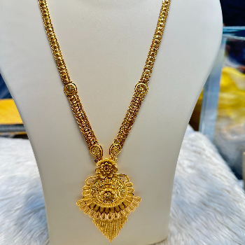 Elegant Gold Pendant Haar with Floral and Geometric Detailing-https://s3.ap-south-1.amazonaws.com/prod-media-vyaparify-com/vcards/products/195775/product_1745415052_6808eb8c40540.png Image
