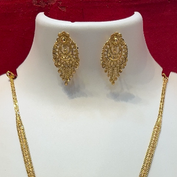 Elegant Floral Drop Gold-Tone Necklace & Earring Set-https://s3.ap-south-1.amazonaws.com/prod-media-vyaparify-com/vcards/products/197195/product_1745503833_680a46596480c.png Image