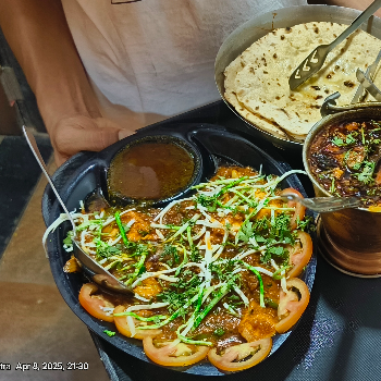 Paneer HurHur-https://s3.ap-south-1.amazonaws.com/prod-media-vyaparify-com/vcards/products/201452/product_1745655815_680c9807b5f2b.png Image