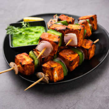 Veg Tikka / Kebab-https://s3.ap-south-1.amazonaws.com/prod-media-vyaparify-com/vcards/products/206213/product_1746155767_681438f7e7542.png Image
