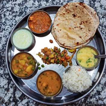 Special / Regular Veg Thali-https://s3.ap-south-1.amazonaws.com/prod-media-vyaparify-com/vcards/products/206220/product_1746156908_68143d6c8f691.png Image