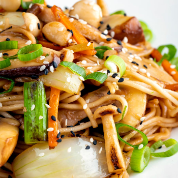 Veg Noodles-https://s3.ap-south-1.amazonaws.com/prod-media-vyaparify-com/vcards/products/206245/product_1746158619_6814441b63cd7.png Image