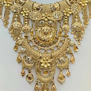 Regal Heritage Bridal Gold Haar-https://s3.ap-south-1.amazonaws.com/prod-media-vyaparify-com/vcards/products/207959/product_1746181204_68149c54e86cd.png Image