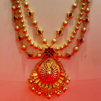 Three-Layer Gold-Plated Haar with Pendant-https://s3.ap-south-1.amazonaws.com/prod-media-vyaparify-com/vcards/products/208020/product_1746187713_6814b5c1162bf.png Image