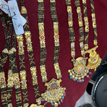  Traditional Maharashtrian Mangalsutra Collection NAKODA JEWEL PARK Nurses Quarters, Shop No. 05 Shivaji Bhaji Market, Ambernath