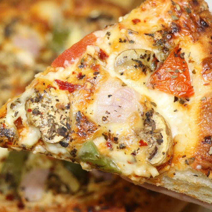 Variety of Veg Pizzas-https://s3.ap-south-1.amazonaws.com/prod-media-vyaparify-com/vcards/products/220408/product_1746809734_681e3386d810f.png Image