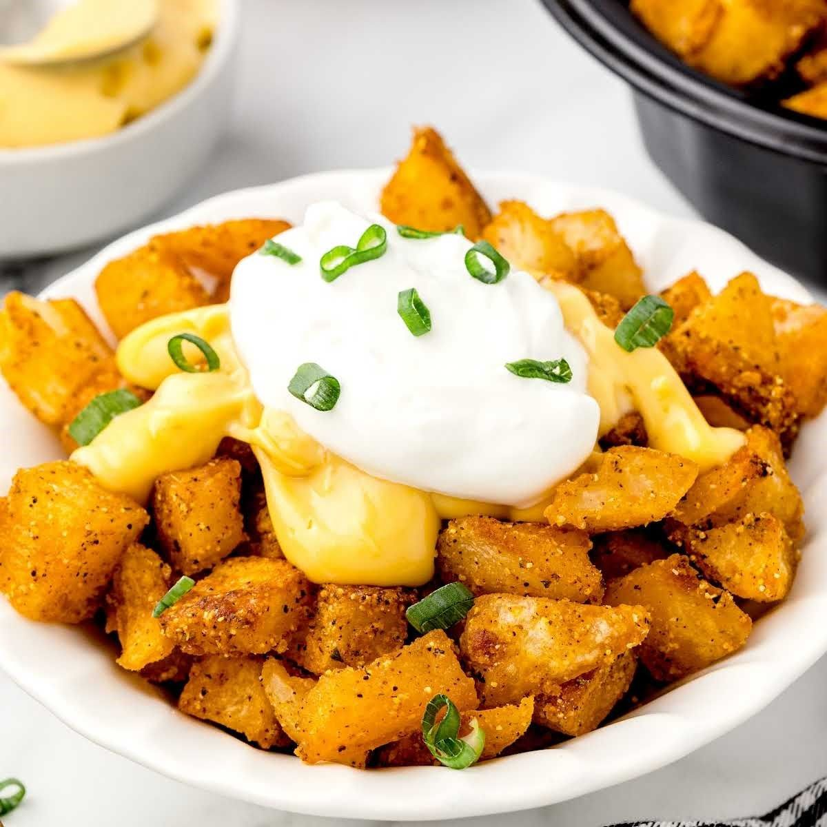 VARIETY OF Loaf (SMALL/LARGE)-https://s3.ap-south-1.amazonaws.com/prod-media-vyaparify-com/vcards/products/220466/product_1746817887_681e535fbae41.png Image