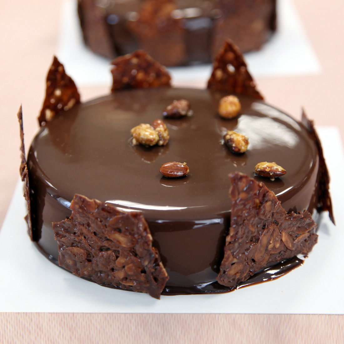 Chocolate cake-https://s3.ap-south-1.amazonaws.com/prod-media-vyaparify-com/vcards/products/225199/product_1747061055_6822093fb28b5.png Image