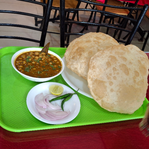 Chhole bhature-https://s3.ap-south-1.amazonaws.com/prod-media-vyaparify-com/vcards/products/235417/product_1747391870_6827157e9a3a1.png Image