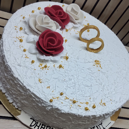  2kg chocolate strawberry flavour in kandivali west 7 LAYERS Laxmi Vandan Building Shop No 4,Irani Wadi Road No 2 Kandivali West