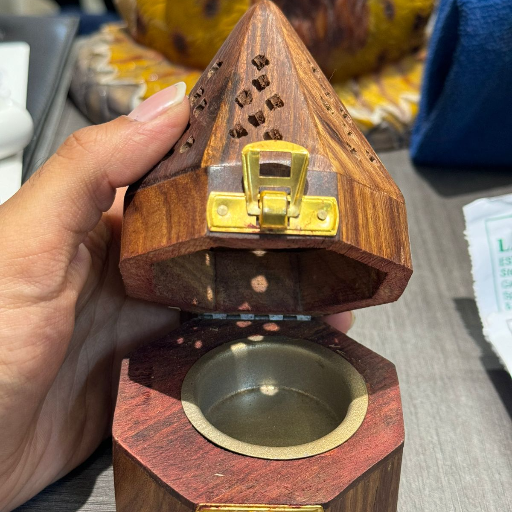 Cotton-https://s3.ap-south-1.amazonaws.com/prod-media-vyaparify-com/vcards/products/264406/product_1748532973_68387eed9580f.png Image