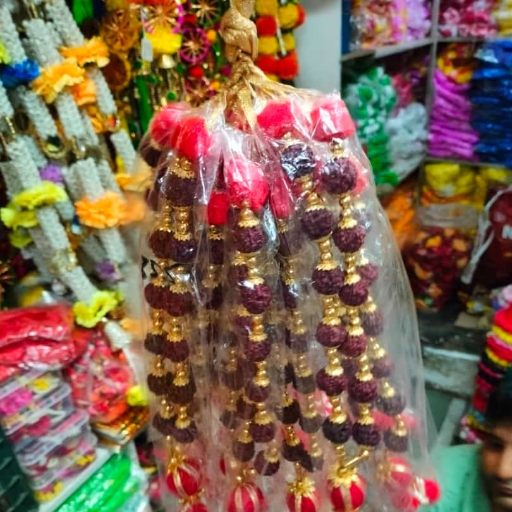 कृष्णा अँड स्वामी ऑल types ऑफ गॉड ड्रेस अँड मुकूट available-https://s3.ap-south-1.amazonaws.com/prod-media-vyaparify-com/vcards/products/264432/product_1748534539_6838850b7cdb1.png Image