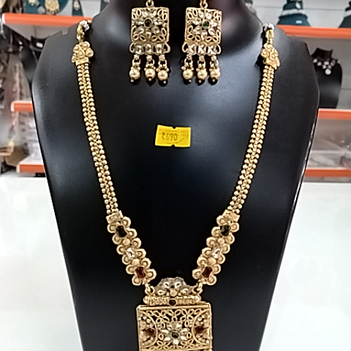 Artificial Jewellery-https://s3.ap-south-1.amazonaws.com/prod-media-vyaparify-com/vcards/products/310235/product_1752926628_687b89a4d665a.png Image