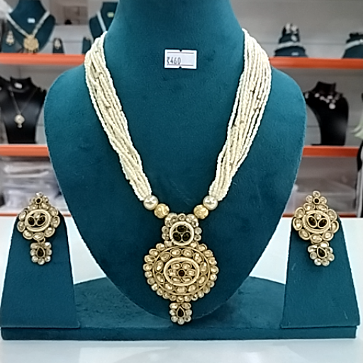 Necklace with Earrings-https://s3.ap-south-1.amazonaws.com/prod-media-vyaparify-com/vcards/products/310241/product_1752927085_687b8b6d8513d.png Image