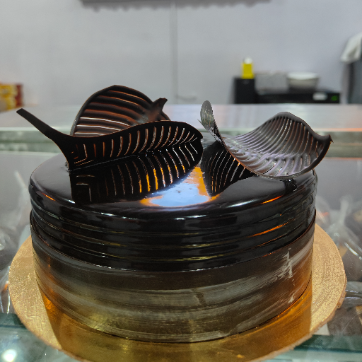  Chocolate Cake 500g SMRUTI MANJARI PRADHAN MR. BREADO  Pokhariapada ,Front Of Axis Bank ,Patttamundai
