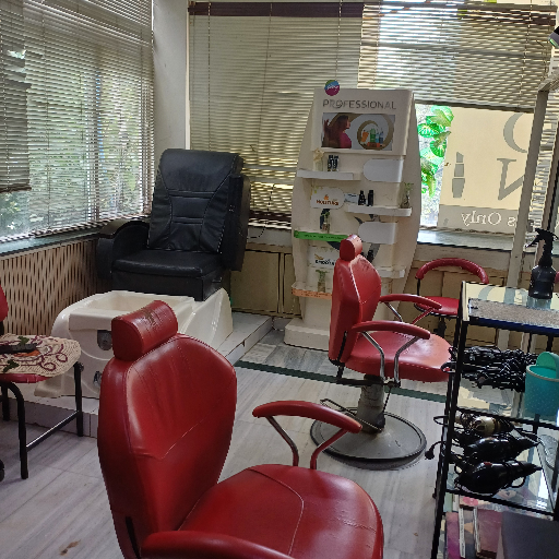 Beauty parlour( facial)-https://s3.ap-south-1.amazonaws.com/prod-media-vyaparify-com/vcards/products/367751/product_1759214786_68db7cc27154e.png Image