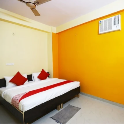 Ac room-https://s3.ap-south-1.amazonaws.com/prod-media-vyaparify-com/vcards/products/375632/product_1759901484_68e5f72cedda6.png Image