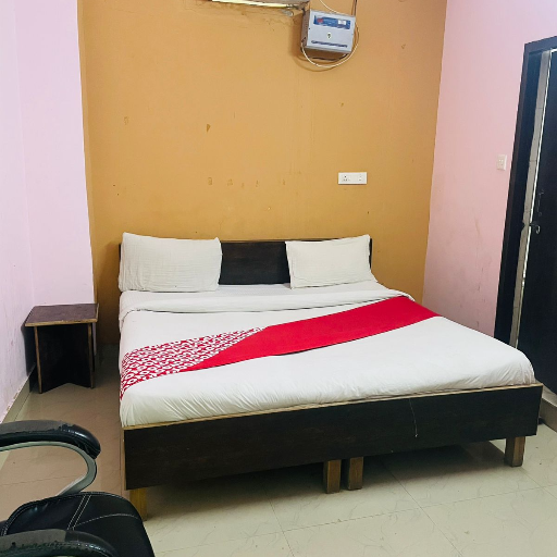 None ac room-https://s3.ap-south-1.amazonaws.com/prod-media-vyaparify-com/vcards/products/375654/product_1759902010_68e5f93aa6ef2.png Image