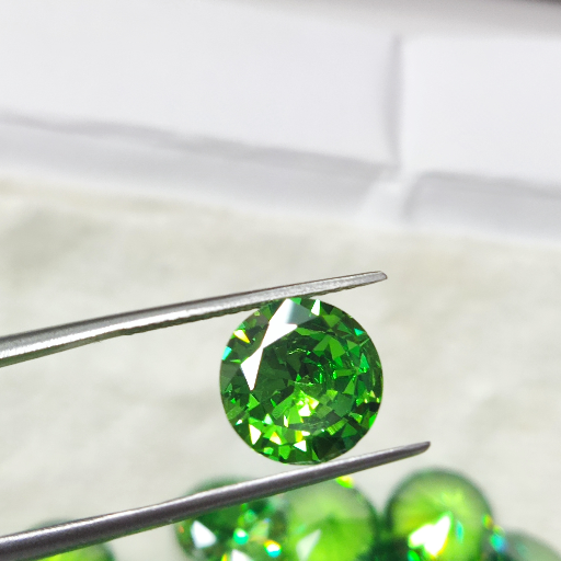 Synthetic Round Emerald Green Stone-https://s3.ap-south-1.amazonaws.com/prod-media-vyaparify-com/vcards/products/379882/product_1760167353_68ea05b975d87.png Image