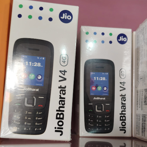 Jio bharat v2 keypad phone-https://s3.ap-south-1.amazonaws.com/prod-media-vyaparify-com/vcards/products/399597/product_1762160190_69086e3ec8e50.png Image