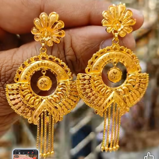 Gold earrings-https://s3.ap-south-1.amazonaws.com/prod-media-vyaparify-com/vcards/products/405169/product_1762605914_690f3b5a85ef7.png Image