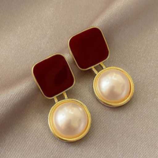 Red square Pearl Earrings-https://s3.ap-south-1.amazonaws.com/prod-media-vyaparify-com/vcards/products/436059/product_1764696485_692f21a51e785.png Image