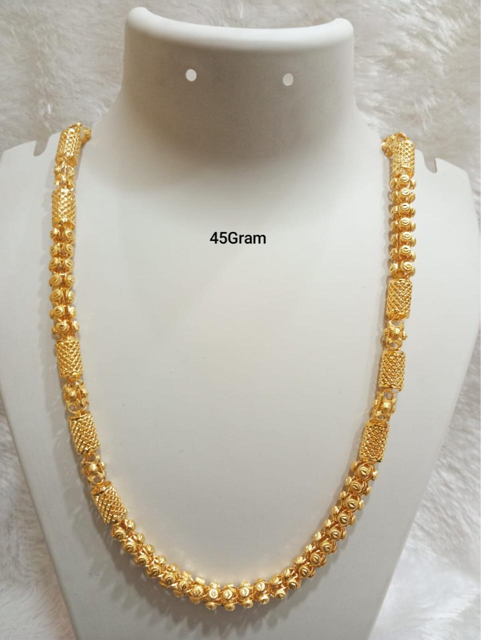 Gold chain-https://s3.ap-south-1.amazonaws.com/prod-media-vyaparify-com/vcards/products/442950/product_1765026341_69342a255cafa.png Image
