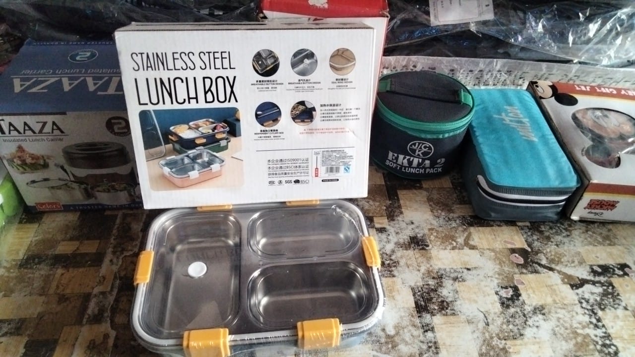 Stainless steel lunch box-https://s3.ap-south-1.amazonaws.com/prod-media-vyaparify-com/vcards/products/48094/WhatsApp-Image-2024-06-14-at-1.22.39-PM-%281%29.jpeg Image