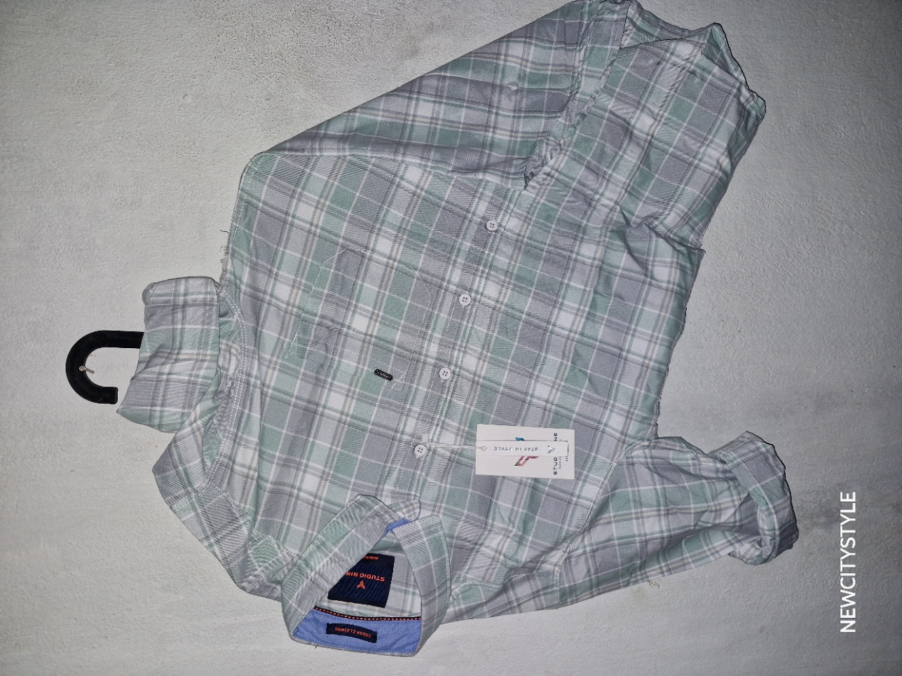 Shirt-https://s3.ap-south-1.amazonaws.com/prod-media-vyaparify-com/vcards/products/58567/s2.jpeg Image