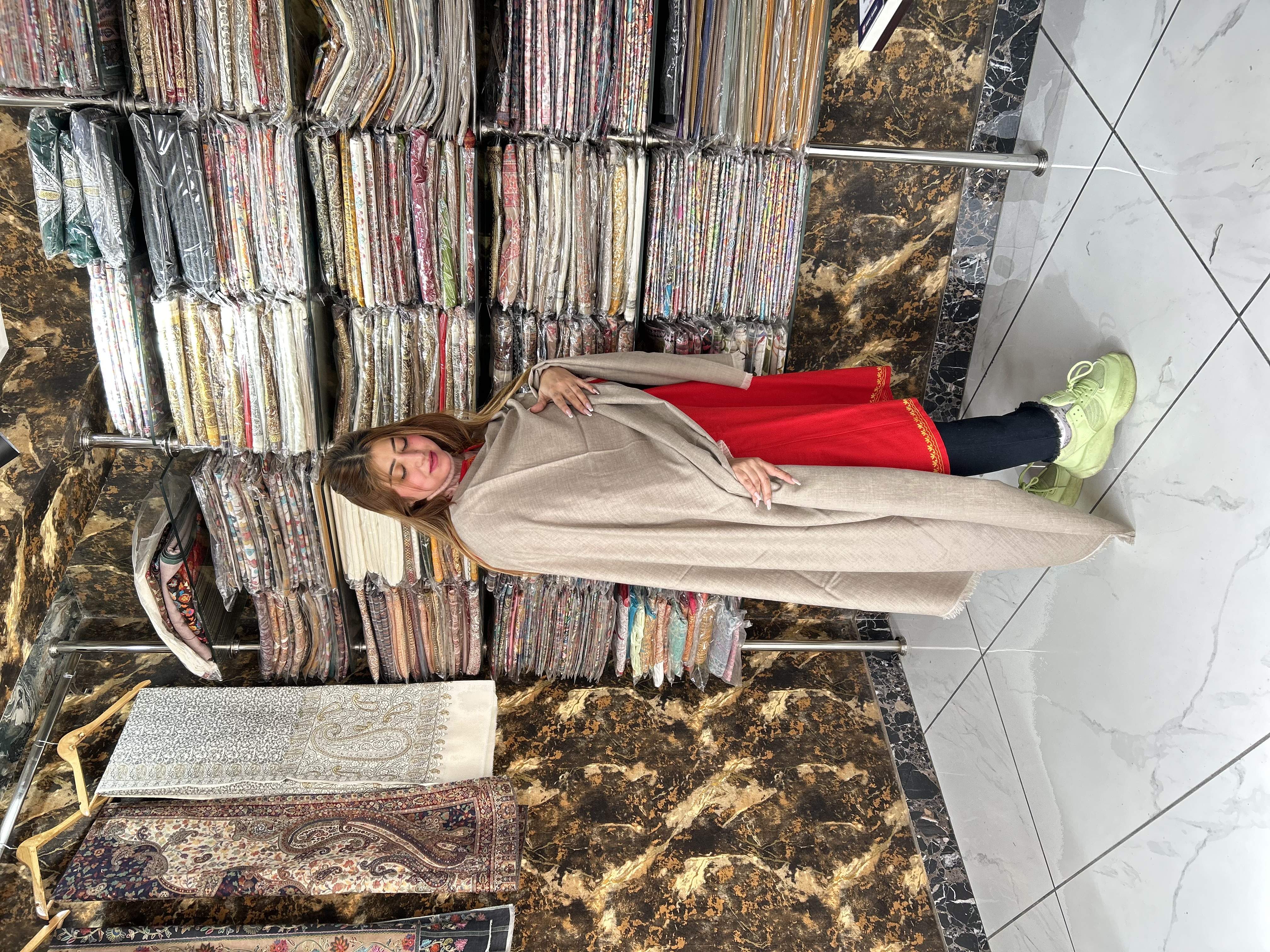 Pure pashmina shawl-https://s3.ap-south-1.amazonaws.com/prod-media-vyaparify-com/vcards/products/61760/IMG_9764.jpeg Image