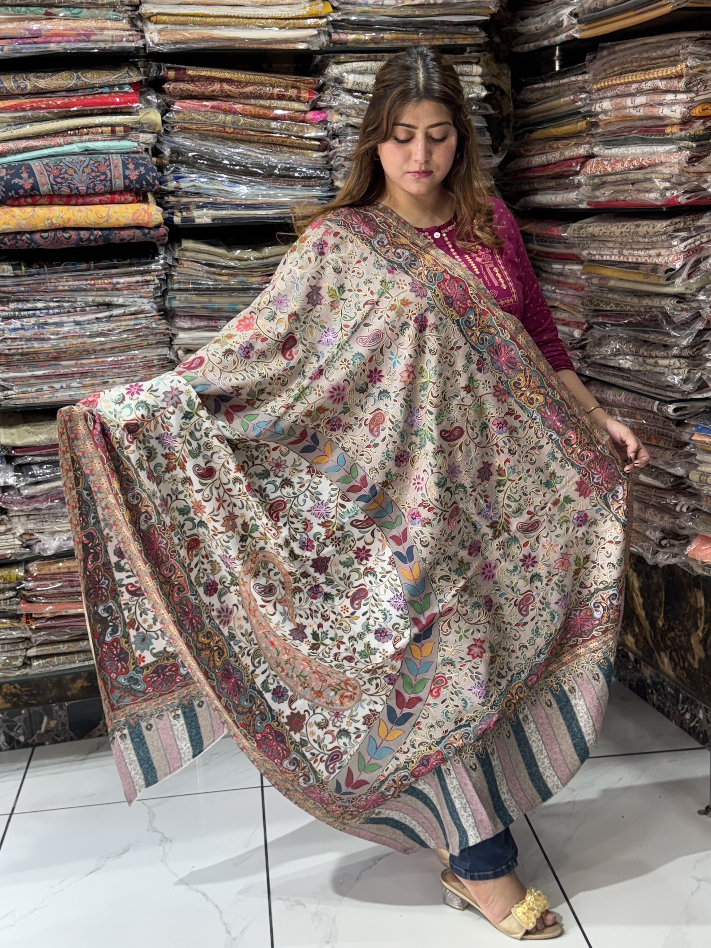 Kalamkari shawl-https://s3.ap-south-1.amazonaws.com/prod-media-vyaparify-com/vcards/products/63838/IMG_2753.jpeg Image