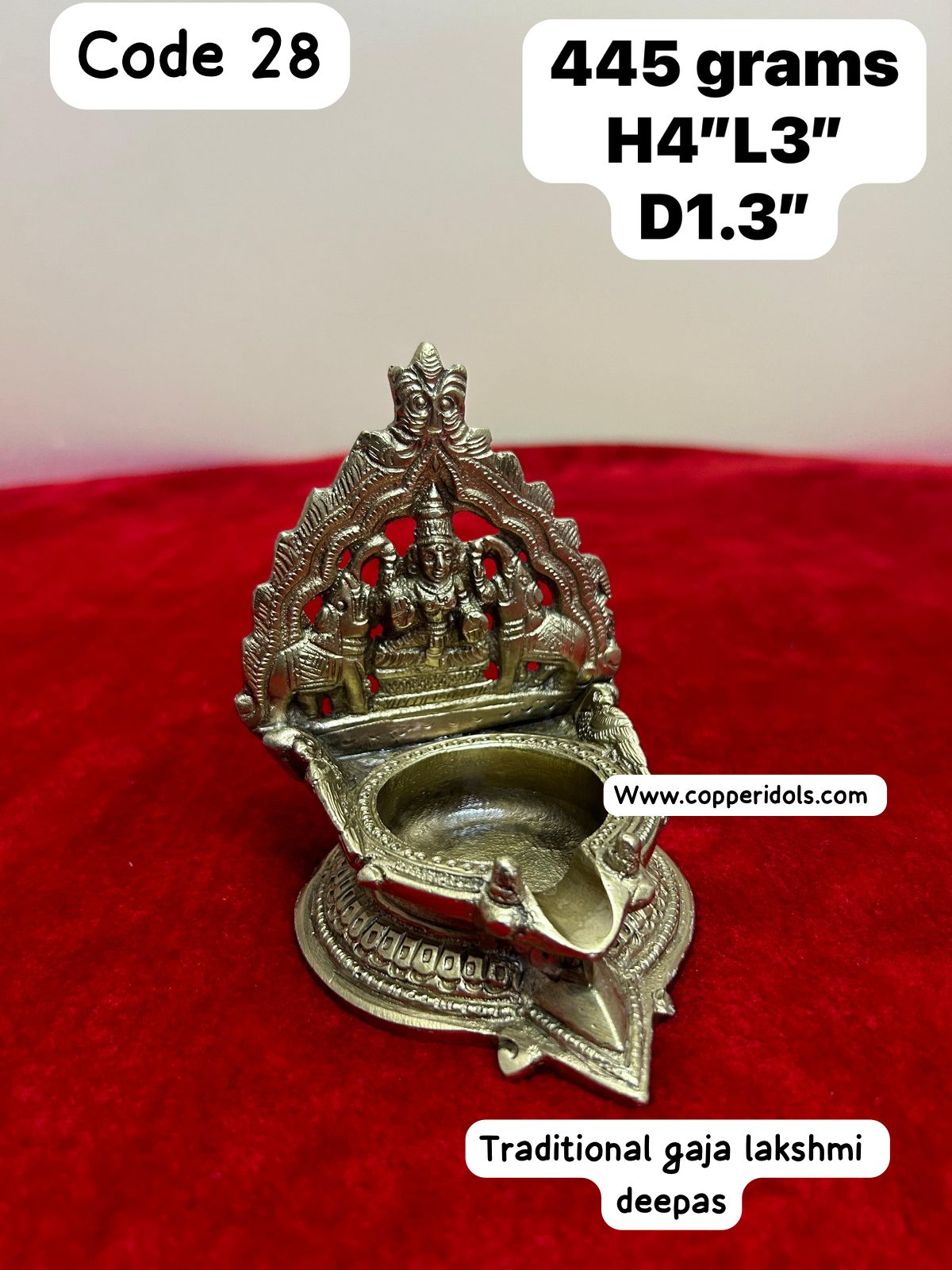 Panchaloha made traditional gajalakshmi deepa / lamp-https://s3.ap-south-1.amazonaws.com/prod-media-vyaparify-com/vcards/products/67308/99904864-d205-417e-8afc-f4b1d1d1688a.jpg Image