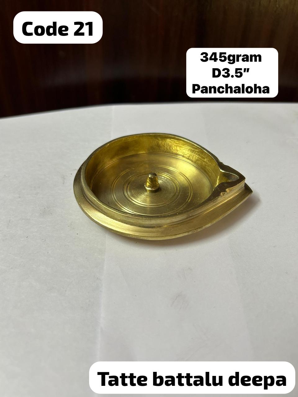 Panchaloha handcrafted tatte battalu deepa/ plate lamps-https://s3.ap-south-1.amazonaws.com/prod-media-vyaparify-com/vcards/products/69381/e7b9261d-5a25-488f-994a-6464541c18fa.jpg Image