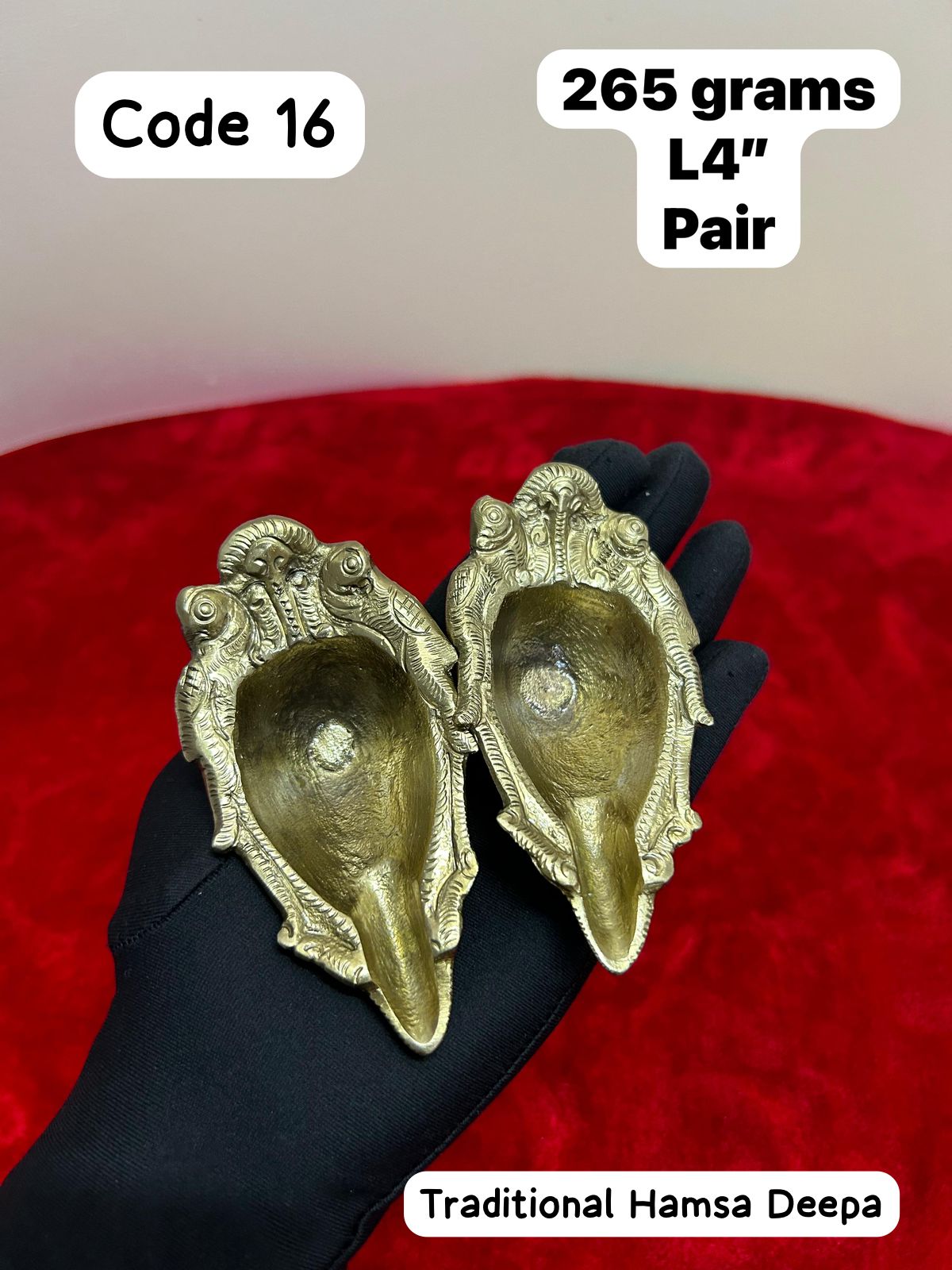 Panchaloha handcrafted traditional hamsa deepa-https://s3.ap-south-1.amazonaws.com/prod-media-vyaparify-com/vcards/products/69386/99883516-b020-4464-8ac8-5b9a128b0503.jpg Image