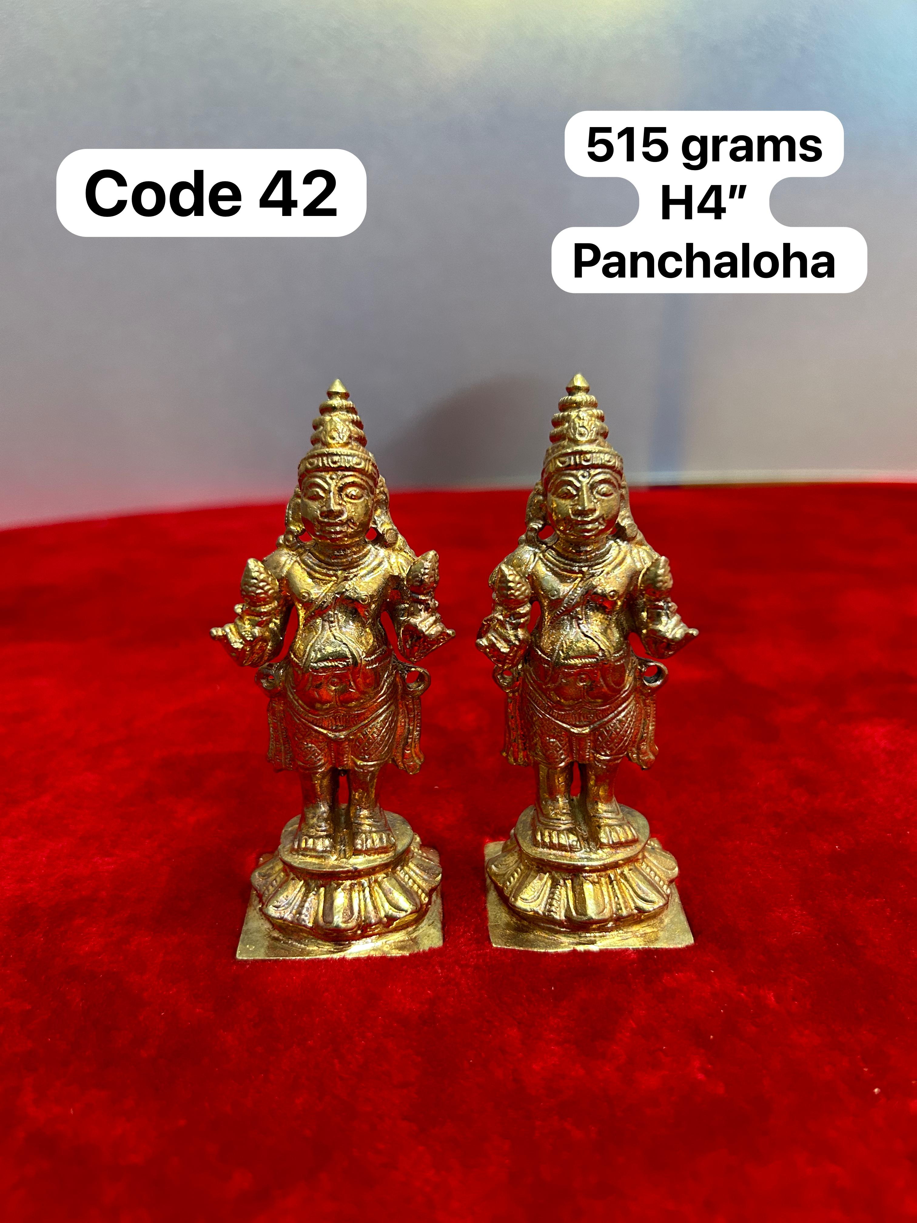 Panchaloha idol of shanka nidi padma nidi-https://s3.ap-south-1.amazonaws.com/prod-media-vyaparify-com/vcards/products/69396/f59e66ef-065a-46ea-a5e6-f410a5b1134a.jpg Image