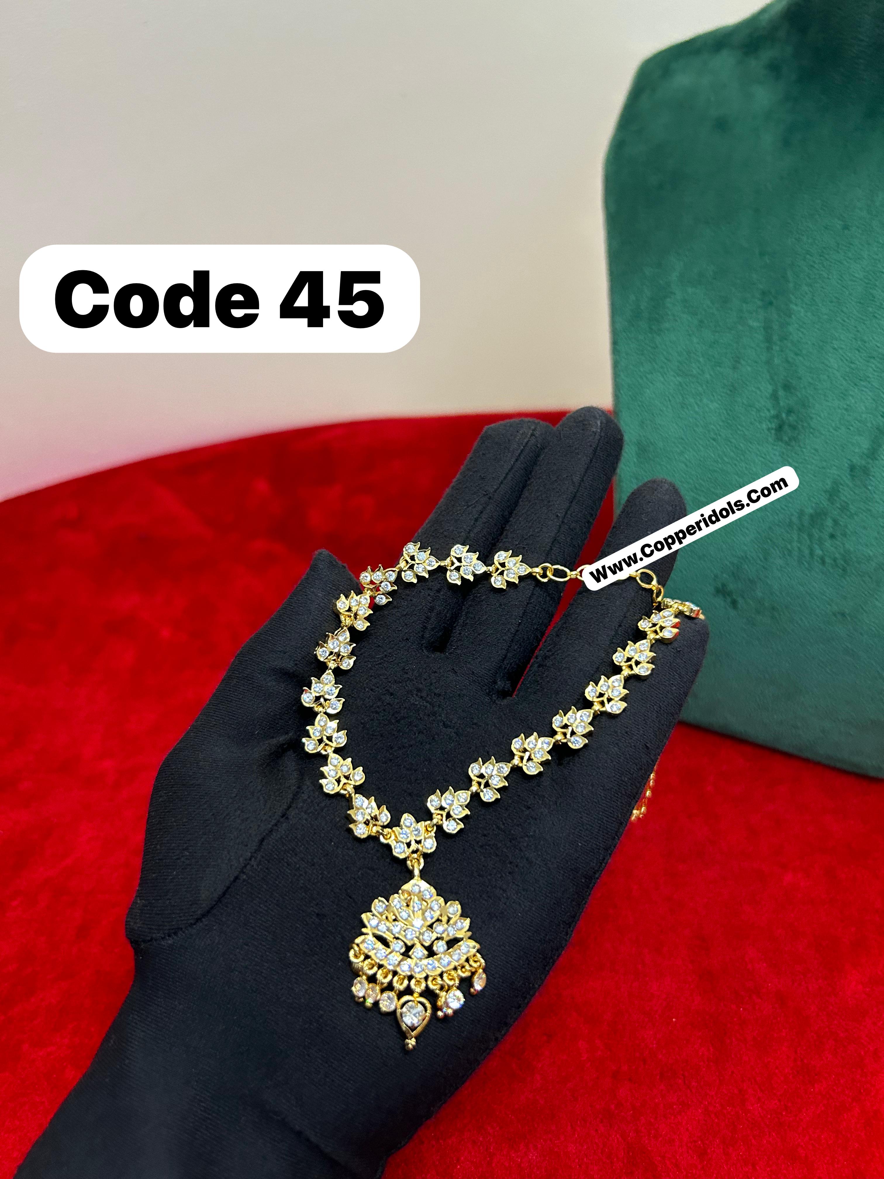 panchaloha made gold polished necklace-https://s3.ap-south-1.amazonaws.com/prod-media-vyaparify-com/vcards/products/69749/fa7442dd-15d9-4a2c-8df4-49d0f12a6415.jpg Image