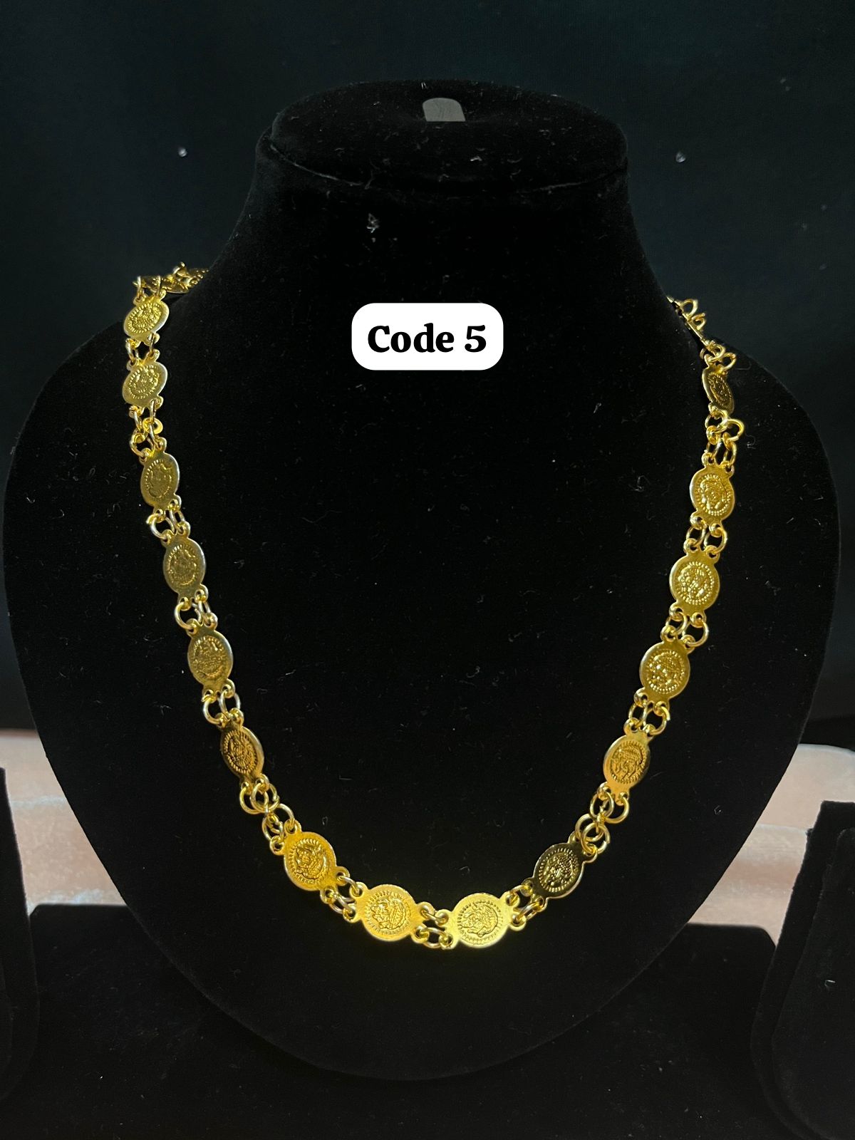 Panchaloha made gold polished lakshmi kasu chain-https://s3.ap-south-1.amazonaws.com/prod-media-vyaparify-com/vcards/products/70352/62ffa690-aaea-4696-8417-be8c521b4970.jpg Image