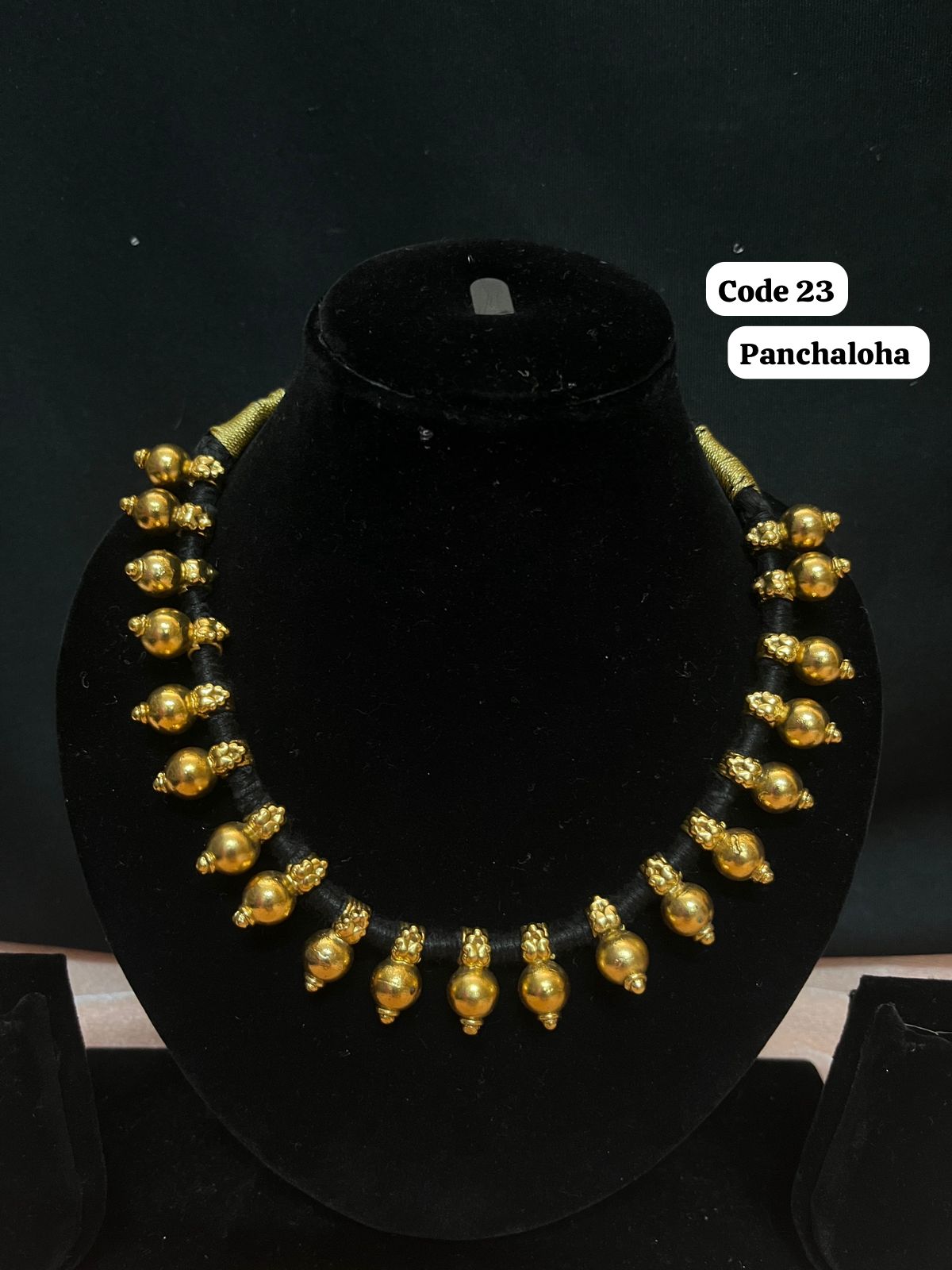 panchaloha made gold polished gundu mani necklace traditional-https://s3.ap-south-1.amazonaws.com/prod-media-vyaparify-com/vcards/products/70357/9db0d1e6-213a-442e-823c-52d4263d588a-%281%29.jpg Image
