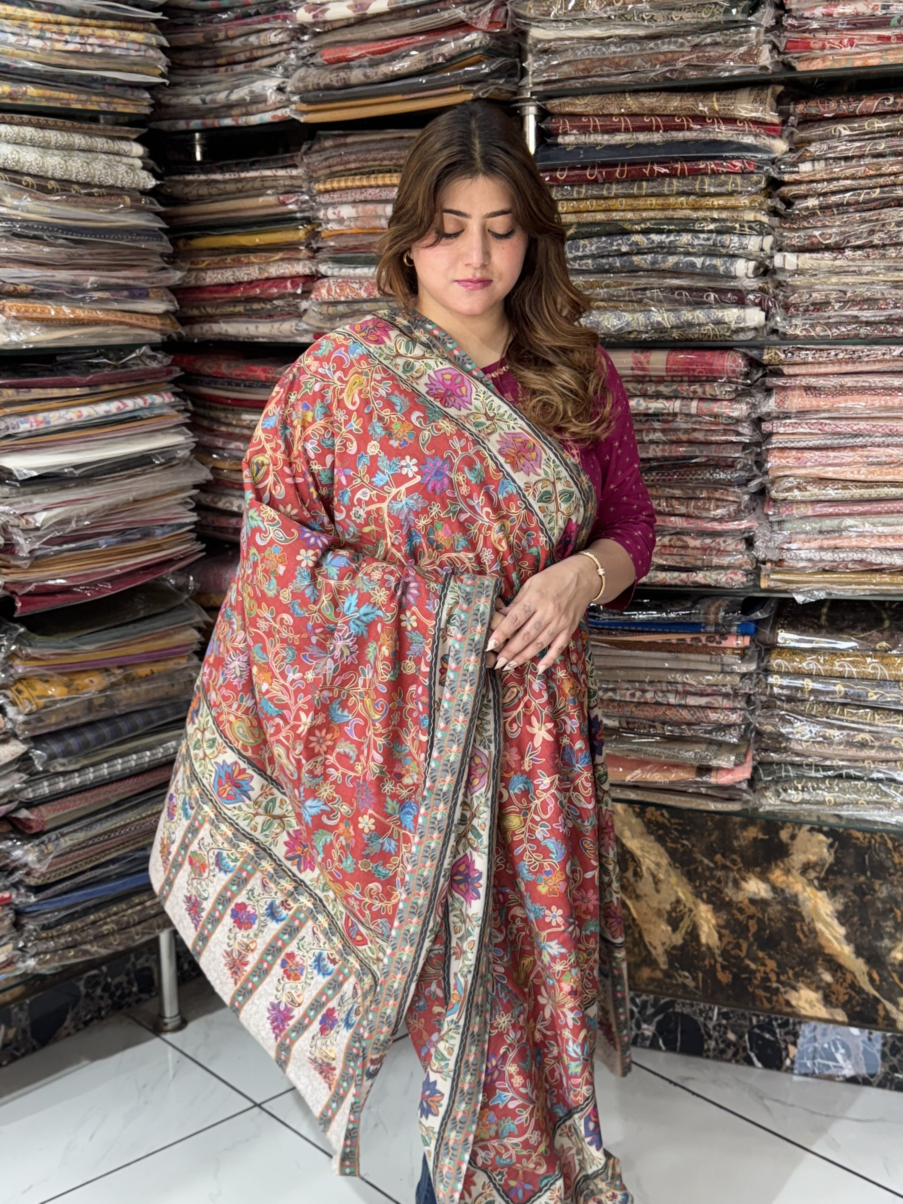 Kalamkari shawl-https://s3.ap-south-1.amazonaws.com/prod-media-vyaparify-com/vcards/products/72942/IMG_2762.jpeg Image